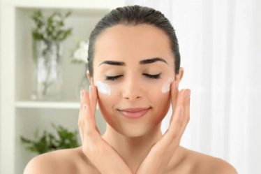 Best-Skin-Care-Products-In-UAE